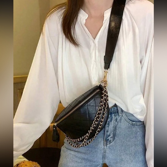 Luxe black vegan leather bum bag zipper chain Fanny pack ack crossbody bag - Picture 4 of 5